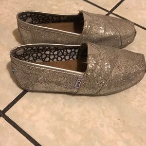 TOMS WOMENS 5
